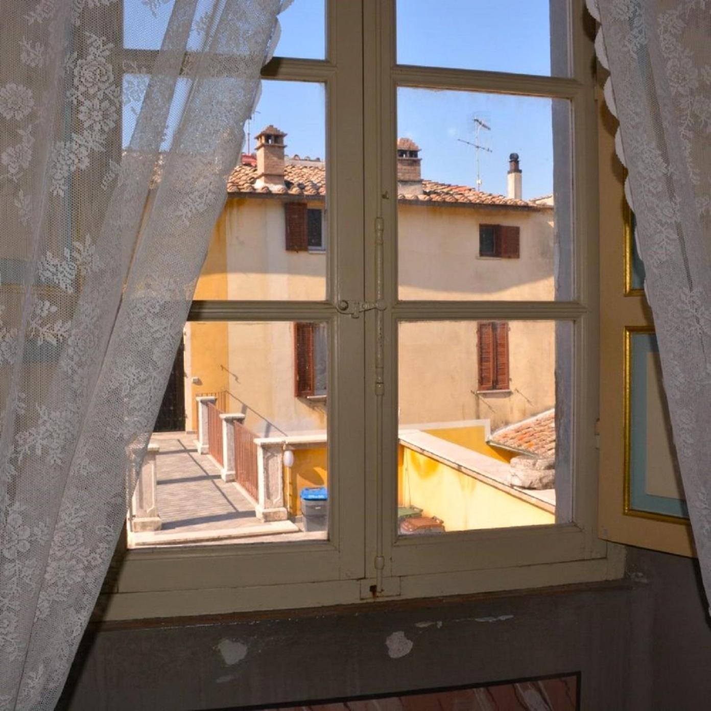 Appartamento SCAPPO IN UMBRIA, la casa del duomo Amelia Esterno foto
